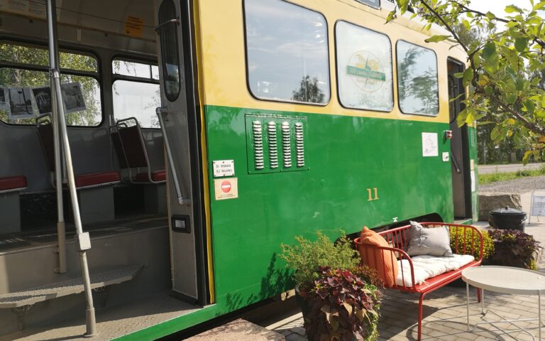 Mikkelipuisto park- tram