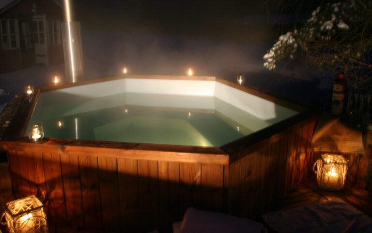 Ilotuvalla Pertunmaalla palaveripaikka + sauna ja kylpysaavi 2 vrk